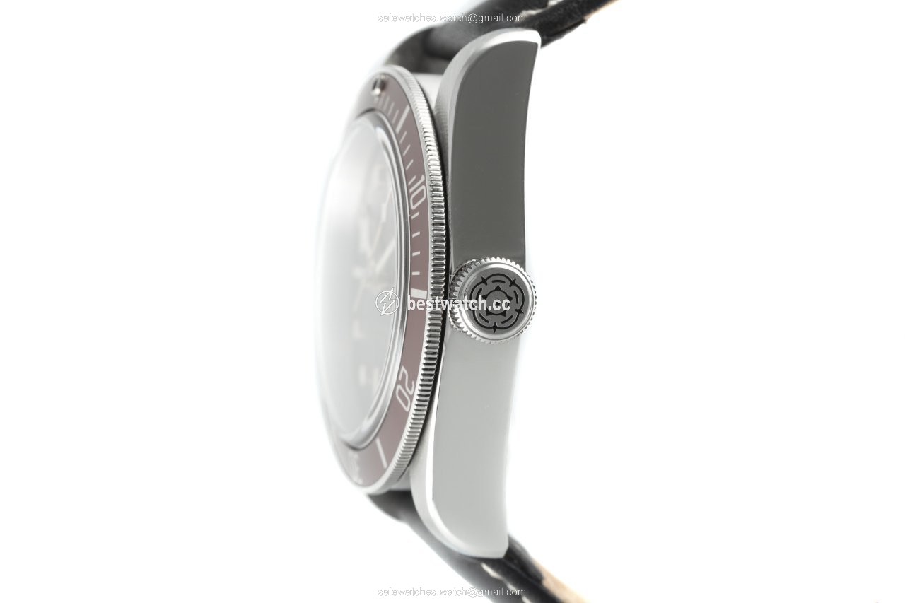 Tudor Black Bay Mens watch Unisex Automatic Steel 79220 3
