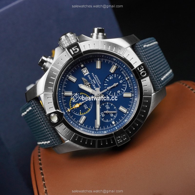 IMG_9086 Breitling Avenger Mens watch Unisex Automatic A13317101C1X2 3