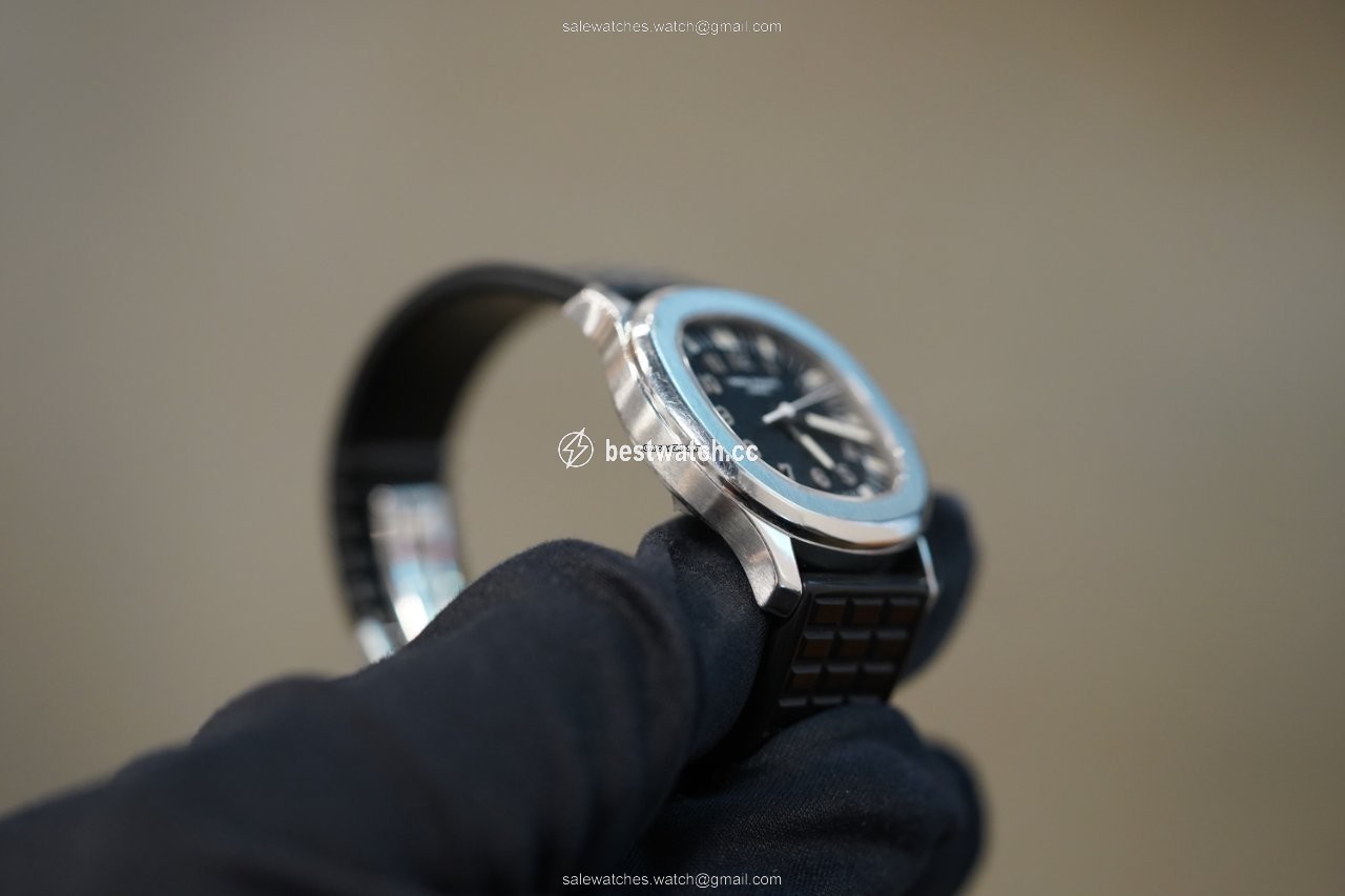 IMG_9086 Patek Philippe Aquanaut Mens watch Unisex Automatic Steel 5060A-001 3