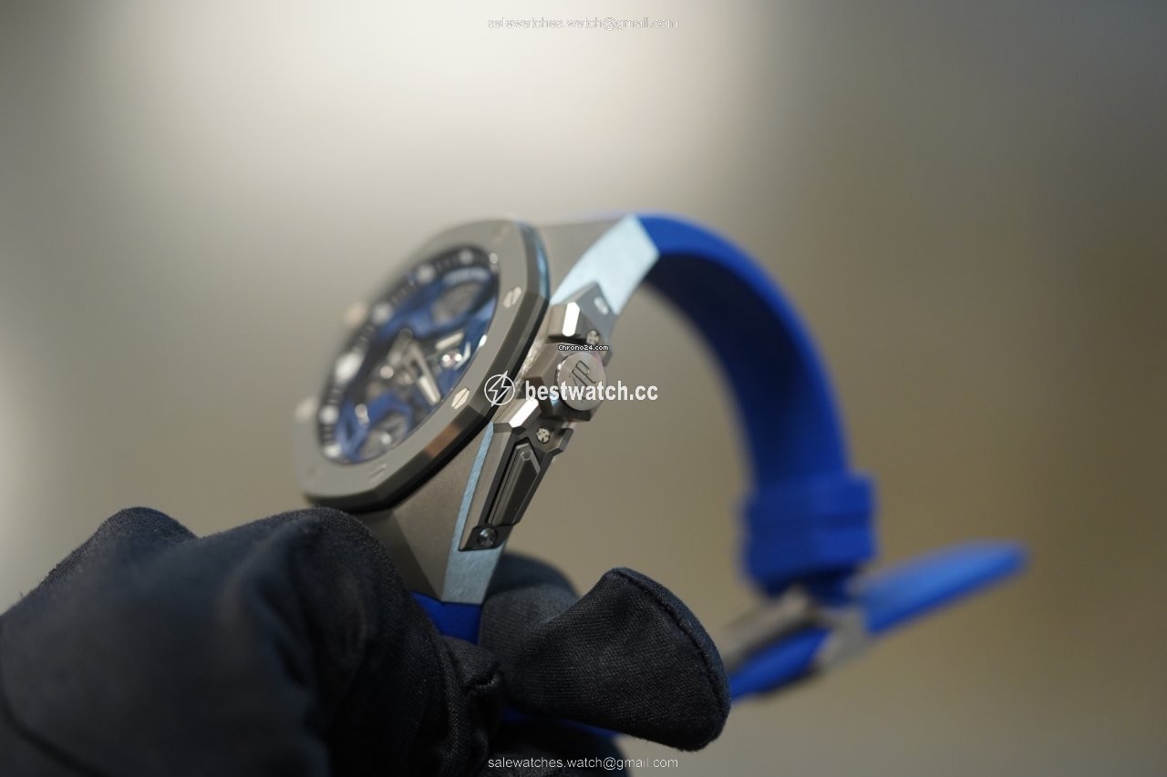 IMG_9086 Audemars Piguet Royal Oak Concept Mens watch Unisex Manual winding Titanium 26589IO.OO.D030CA.01 3