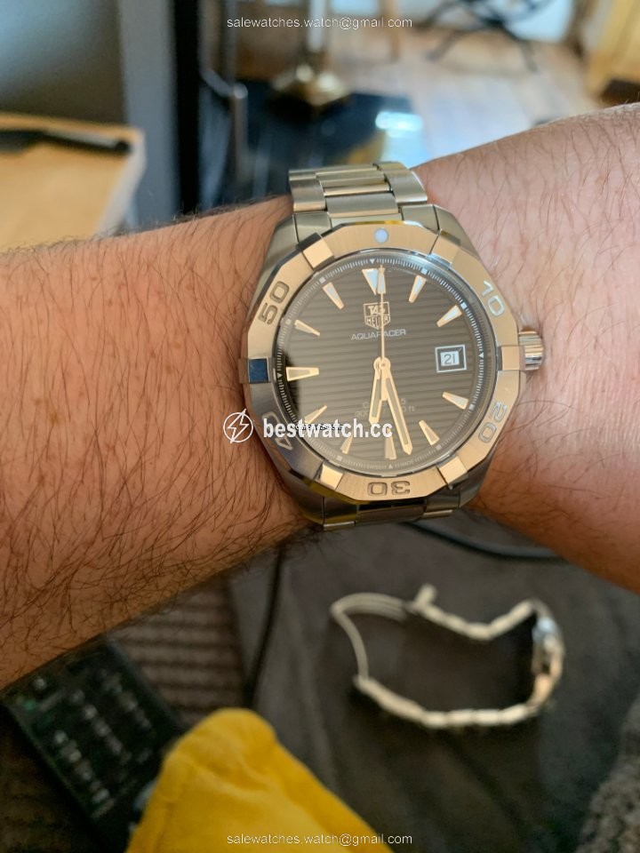 IMG_9086 TAG Heuer Aquaracer 300M Mens watch Unisex Automatic Steel WAY2110.BA0910 3