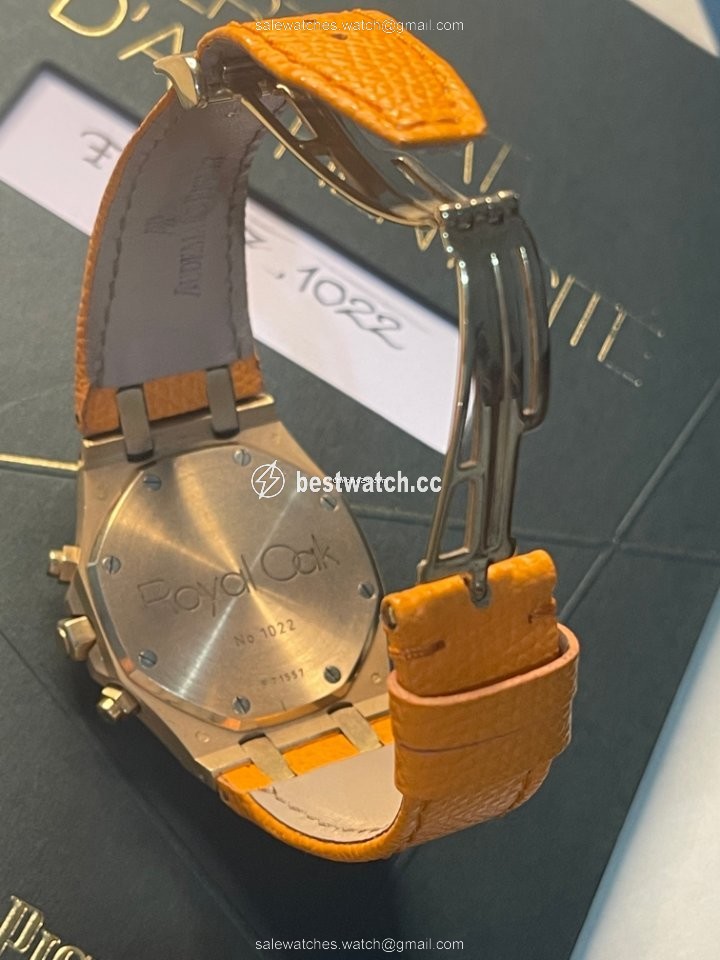 IMG_9086 Audemars Piguet Royal Oak Chronograph Mens watch Unisex Automatic Rose gold F 71557 3