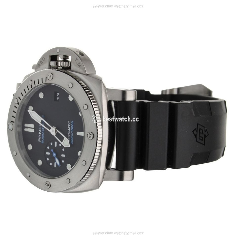 IMG_9086 Panerai Luminor Submersible Mens watch Unisex Automatic Steel PAM973 3
