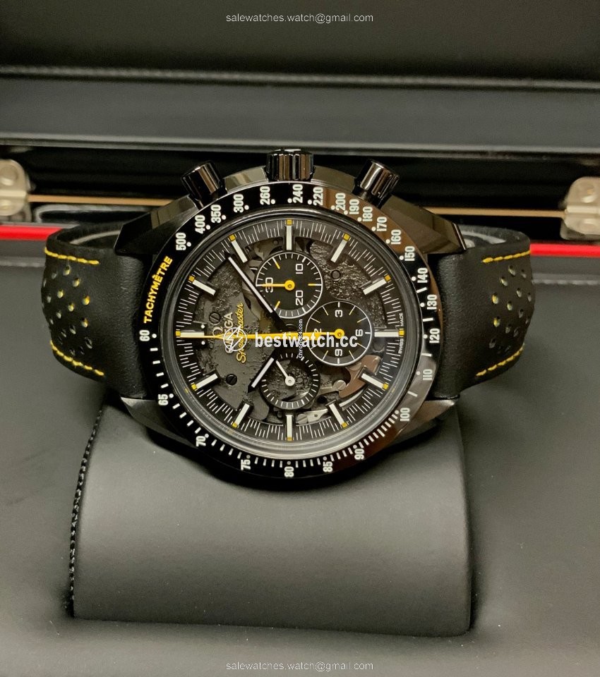 Omega Speedmaster Professional Moonwatch Mens watch Unisex Manual winding Ceramic 311.92.44.30.01.001 3
