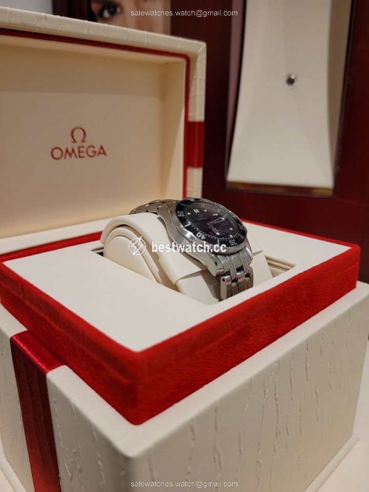 Omega Seamaster Diver 300 M Womens watch Quartz Steel 21230286101001 3