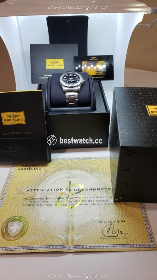 IMG_9086 Breitling Aerospace EVO Mens watch Unisex Quartz Titanium E7936310 3