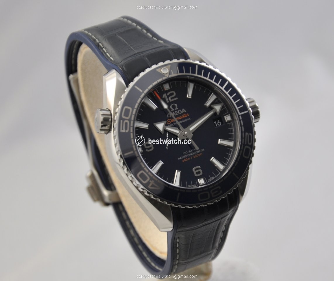 Omega Seamaster Planet Ocean Mens watch Unisex Automatic Steel 215.33.44.21.03.001 3