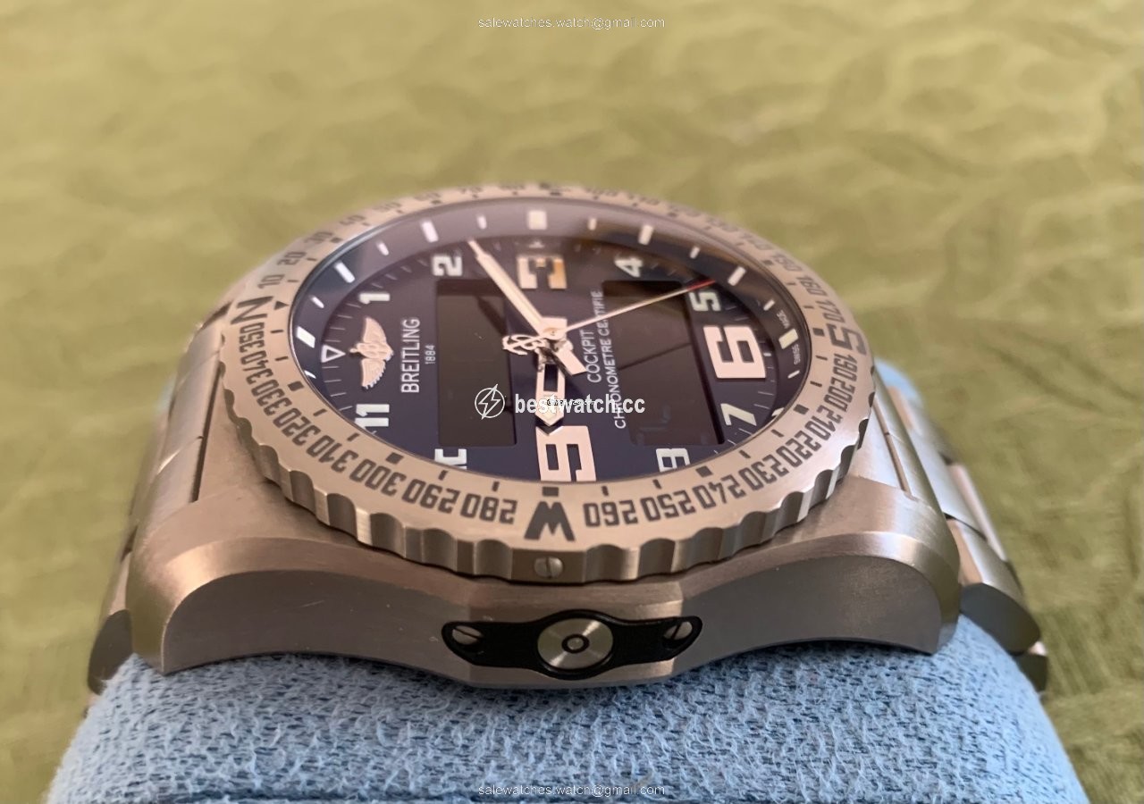 IMG_9086 Breitling Cockpit B50 Mens watch Unisex Quartz Titanium EB501019.C904.160S.E20DSA.2 3