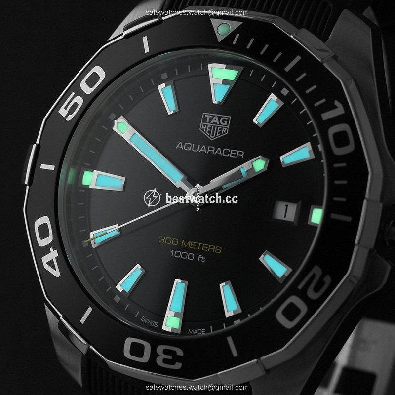 IMG_9086 TAG Heuer Aquaracer Mens watch Unisex Steel WAY101A 3