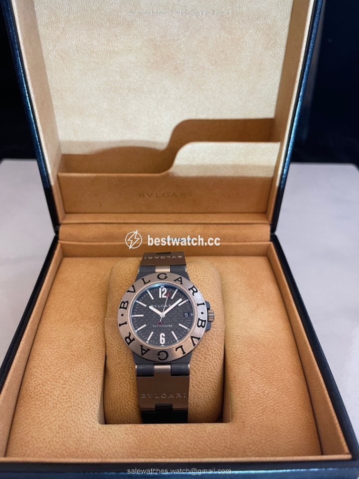 Bulgari Diagono Mens watch Unisex Automatic Titanium TI 38 TA 3