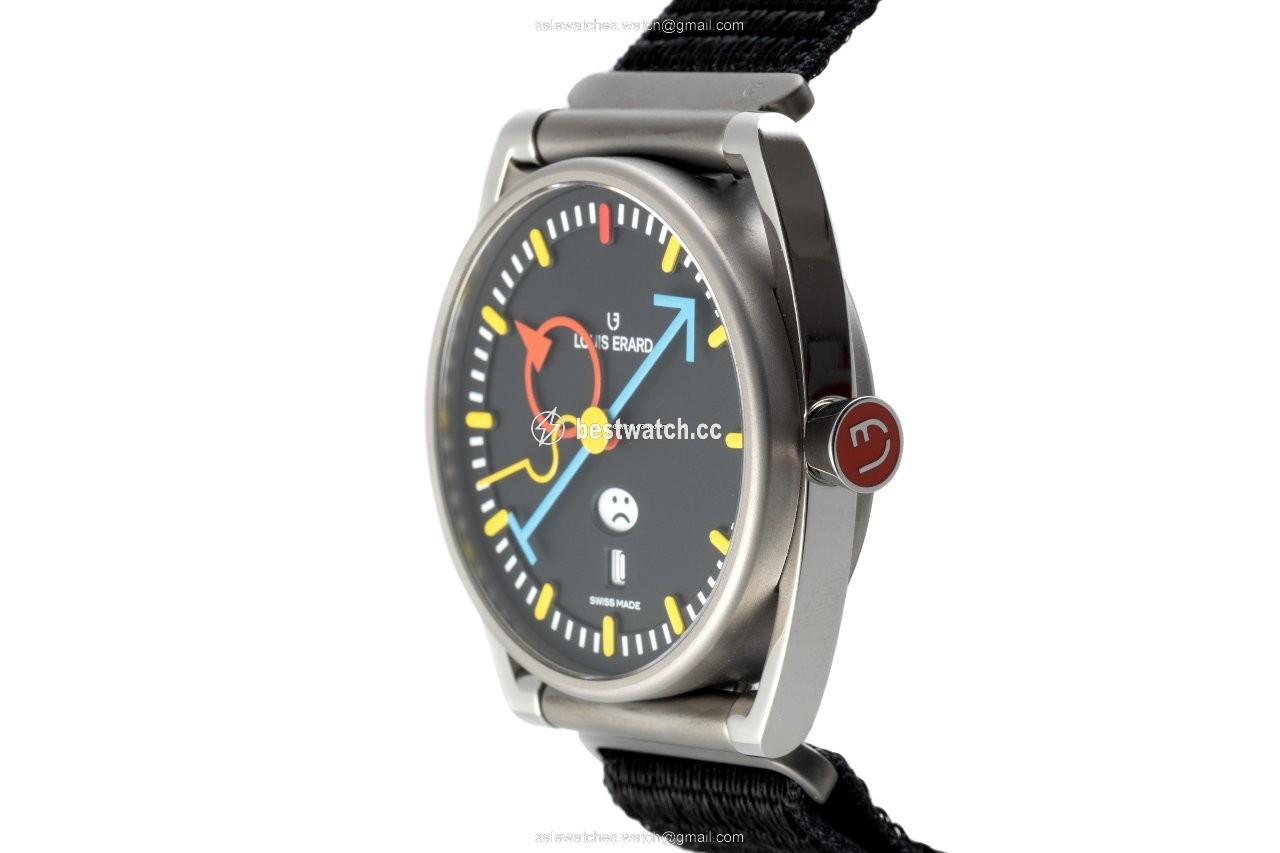 IMG_9086 Alain Silberstein Mens watch Unisex Automatic Titanium 75357TT02 3