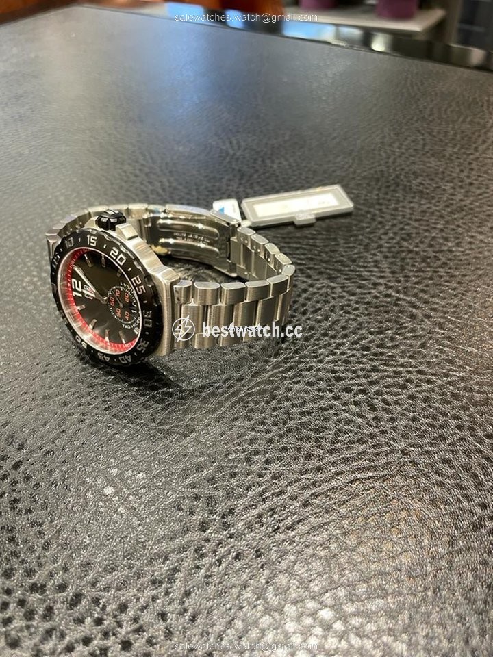 IMG_9086 TAG Heuer Formula 1 Quartz Mens watch Unisex Quartz Steel WAU1114.BA0858 3
