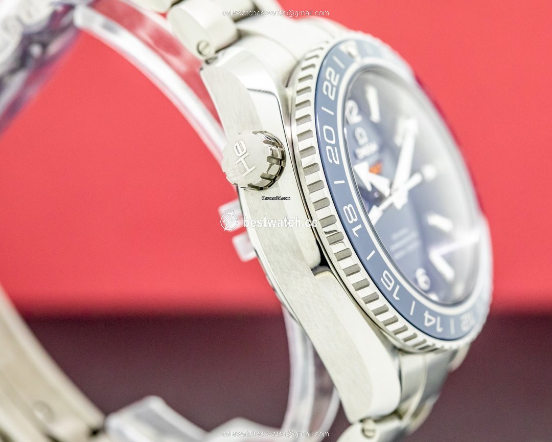IMG_9086 Omega Seamaster Planet Ocean Mens watch Unisex Automatic Titanium 232.90.44.22.03.001 3