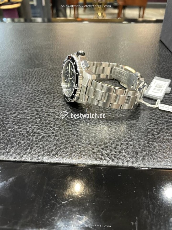 IMG_9086 TAG Heuer Aquaracer 500M Mens watch Unisex Automatic Steel CAK2111.BA0833 3