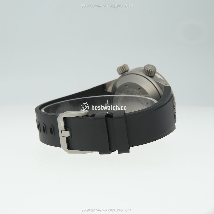 IMG_9086 IWC Aquatimer Automatic 2000 Mens watch Unisex Automatic Titanium IW353804 3