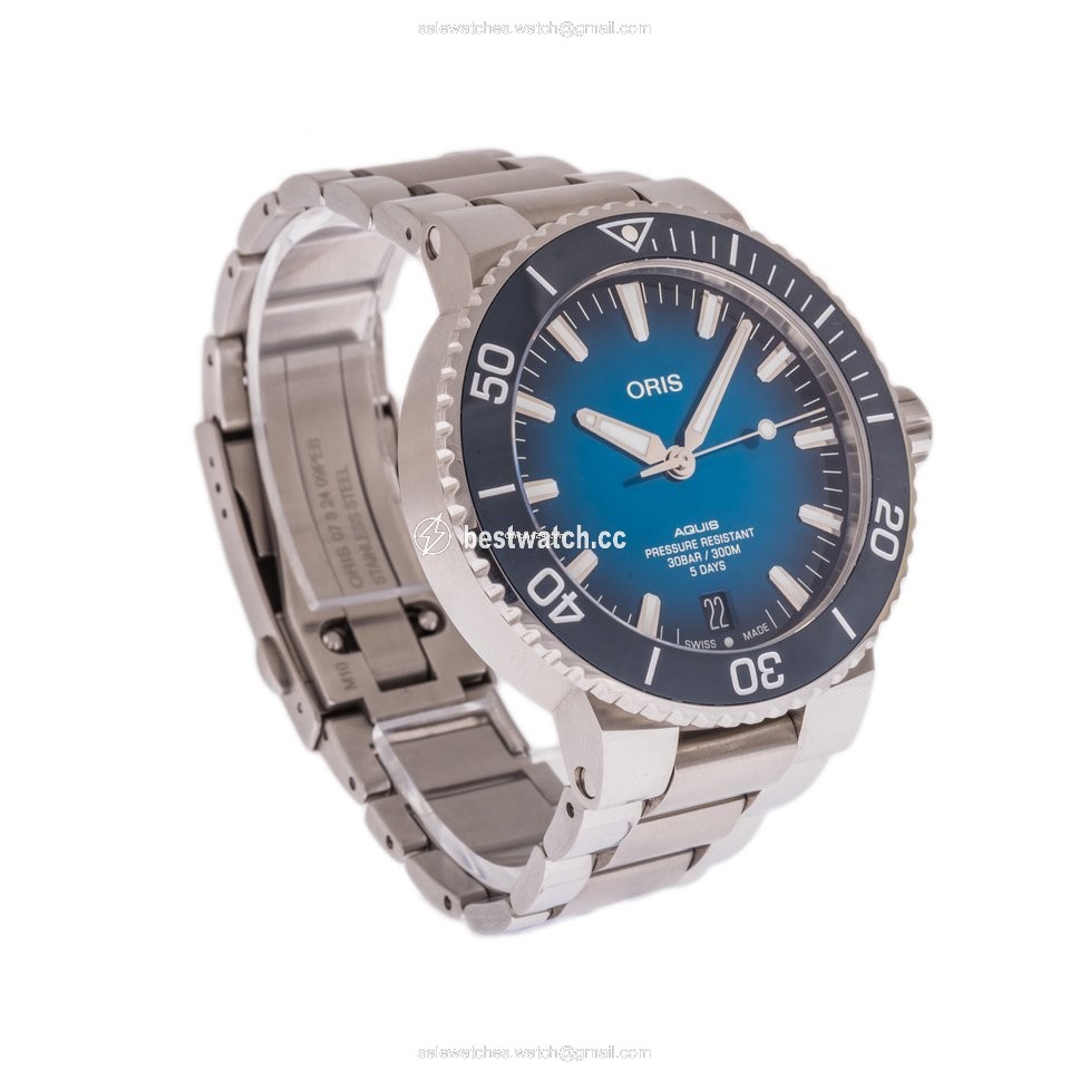 IMG_9086 Oris Aquis Date Mens watch Unisex Automatic Steel 01 400 7763 4135 3