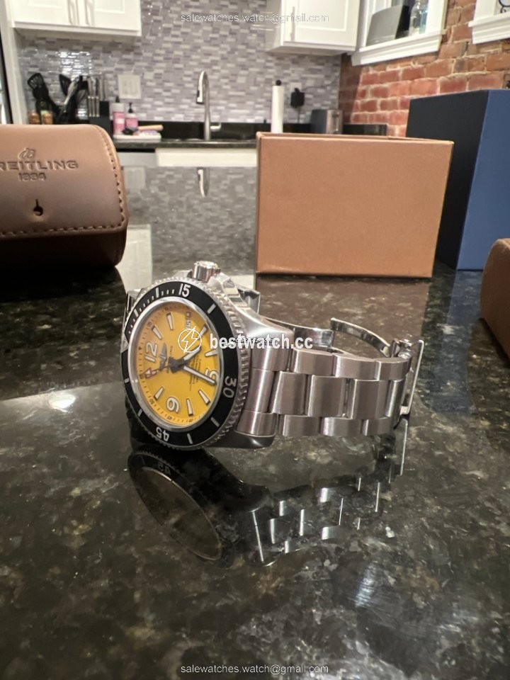 Breitling Superocean 44 Mens watch Unisex Automatic Steel A17367021I1A1 3