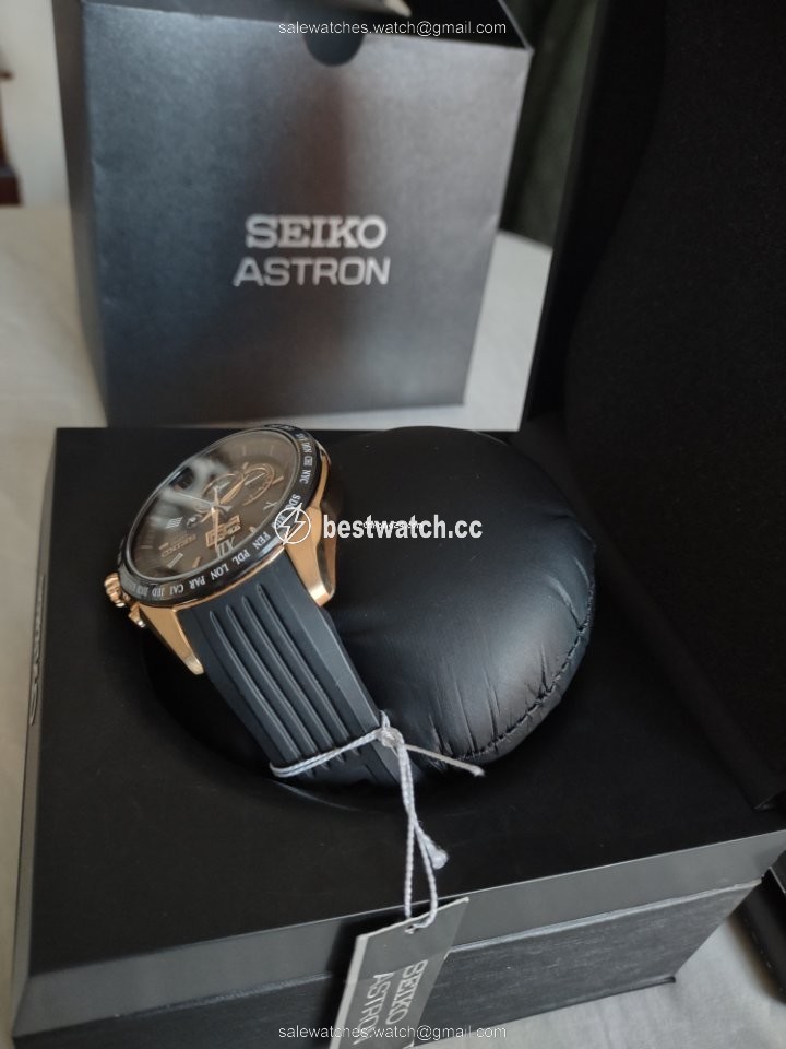 IMG_9086 Seiko Astron GPS Solar Mens watch Unisex SBXB153 3