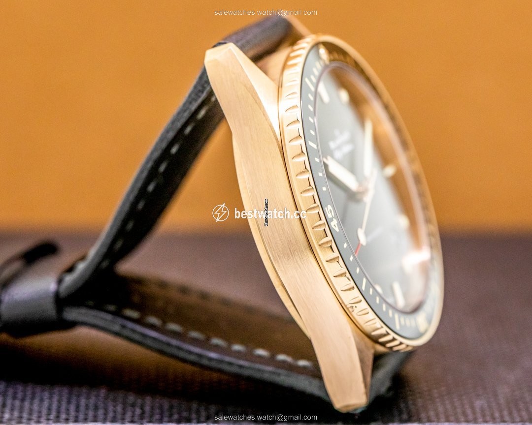 IMG_9086 Blancpain Fifty Fathoms Bathyscaphe Mens watch Unisex Automatic Rose gold 5000-36S30-B52A 3