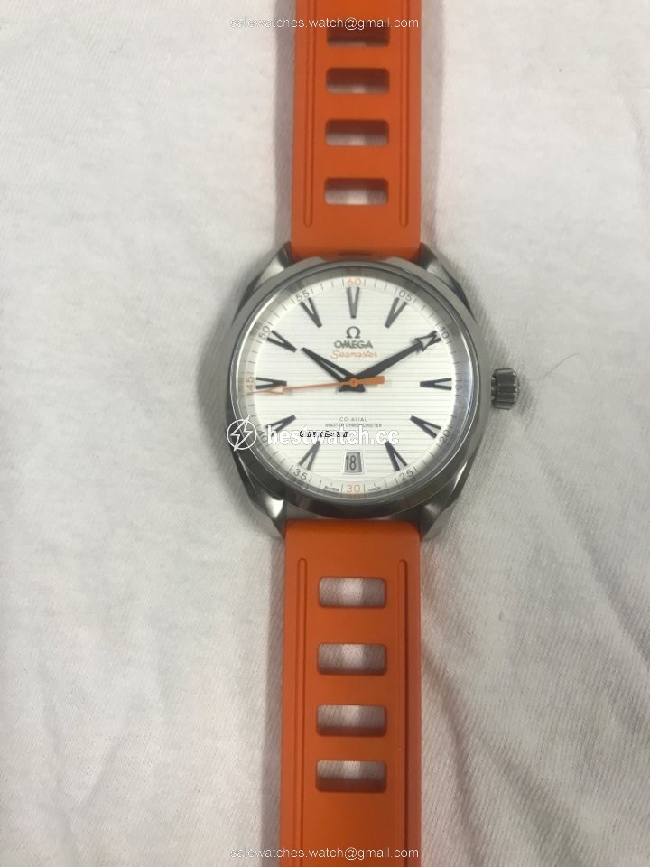 Omega Seamaster Aqua Terra Mens watch Unisex Automatic Steel 220.12.41.21.02.003 3