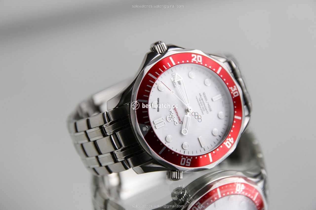 Omega Seamaster Diver 300 M Mens watch Unisex Automatic Steel 212.30.41.20.04.001 3