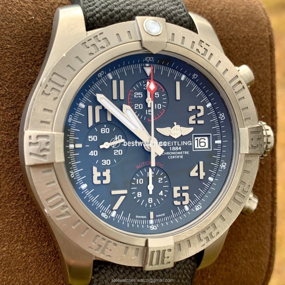 Breitling Avenger Bandit Mens watch Unisex Automatic Titanium E1338310 M534 3