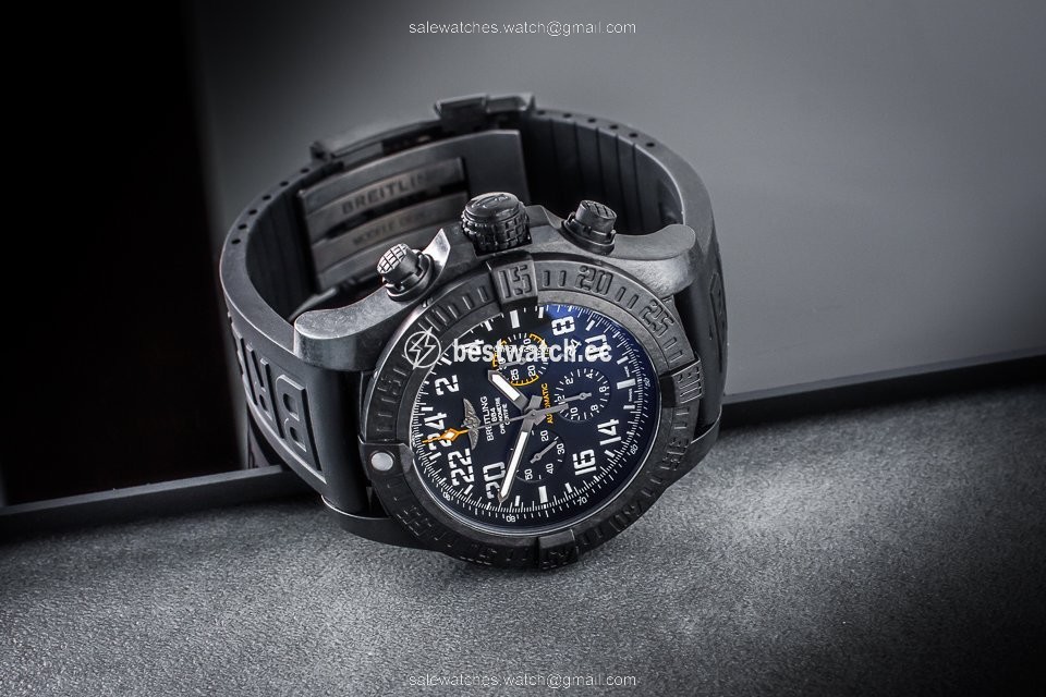 IMG_9086 Breitling Avenger Hurricane Mens watch Unisex Automatic XB1210 3