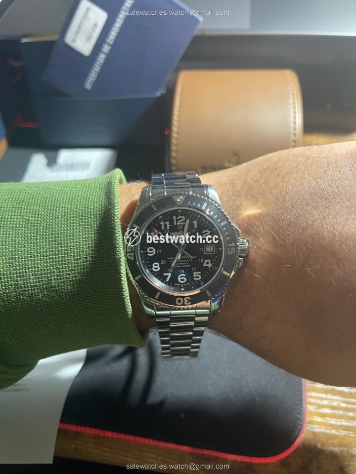 IMG_9086 Breitling Superocean II 42 Mens watch Unisex Automatic Steel A17365C9 BD67-161A 3