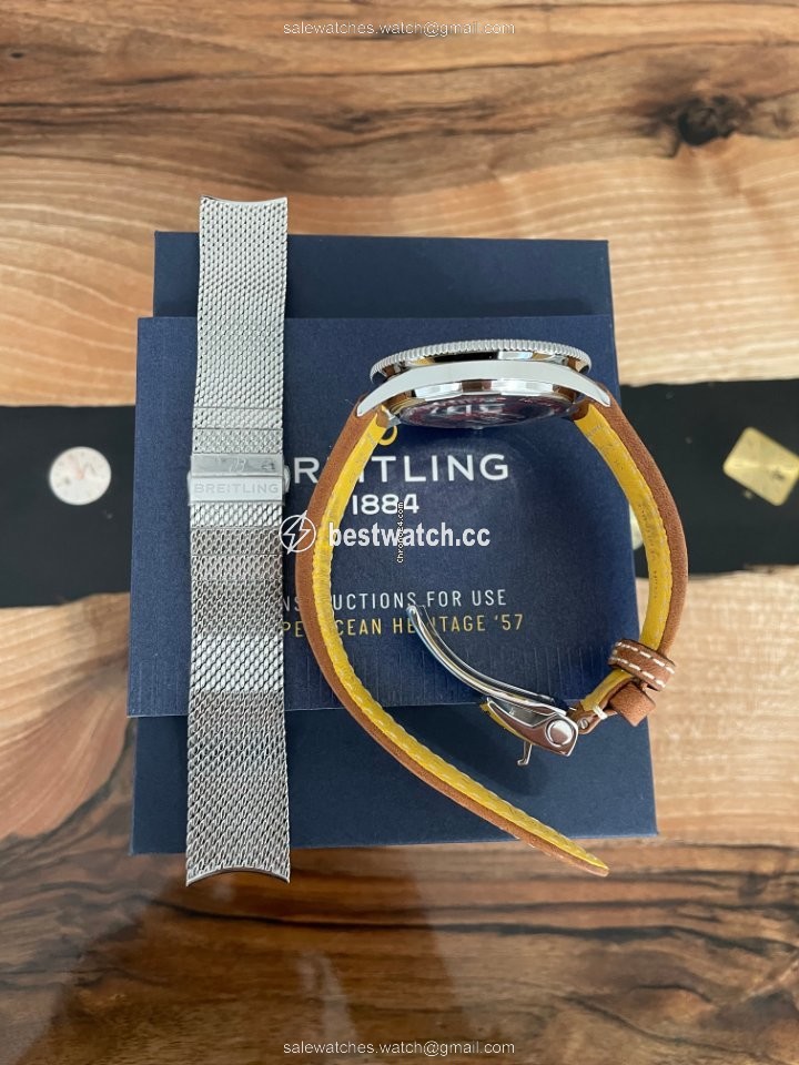IMG_9086 Breitling Superocean Heritage Mens watch Unisex Automatic Steel A103702A1C1X2 3