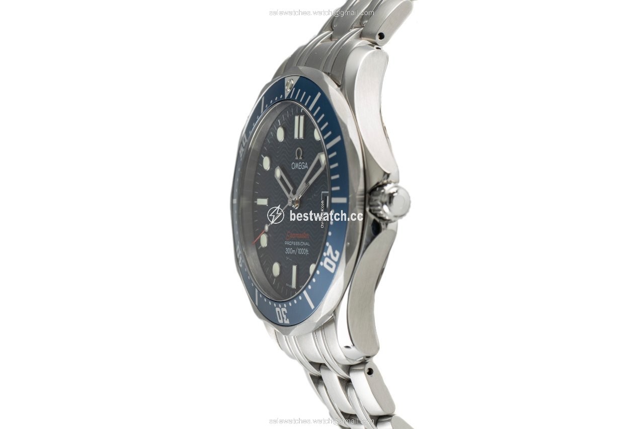 IMG_9086 Omega Seamaster Diver 300 M Mens watch Unisex Quartz Steel 2221.80.00 3