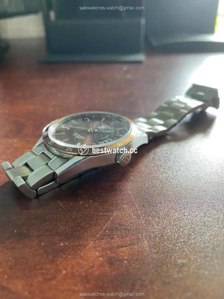 IMG_9086 TAG Heuer Carrera Calibre 5 Mens watch Unisex Automatic Steel WV211N 3