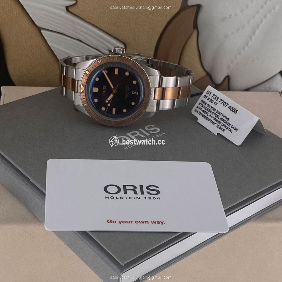 IMG_9086 Oris Divers Sixty Five Automatic Gold Steel 01 733 7707 4355 3