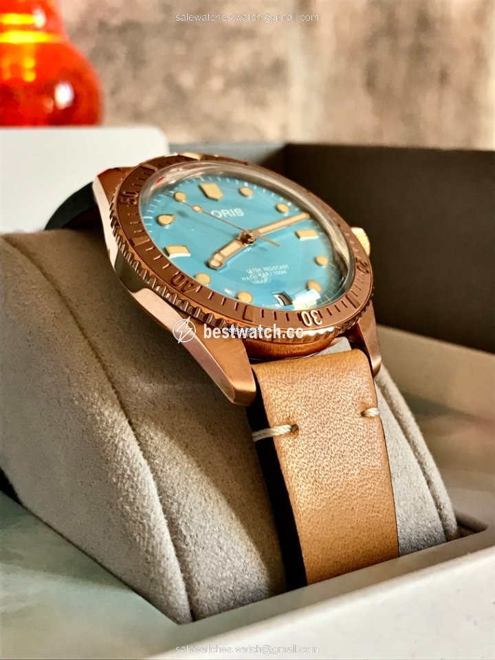 IMG_9086 Oris Divers Sixty Five Mens watch Unisex Automatic Bronze 01 733 7771 3155-07 5 19 04BR 3