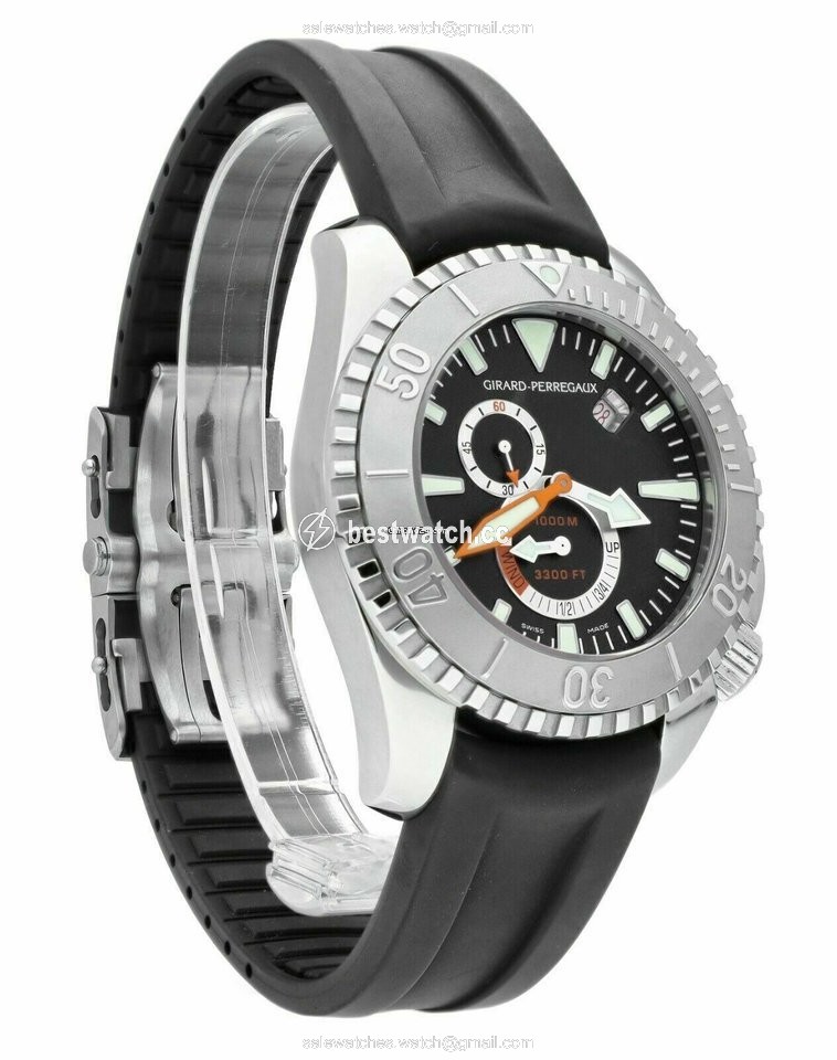 IMG_9086 Girard Perregaux Sea Hawk Automatic Steel 49950-11-633-FK6A 3