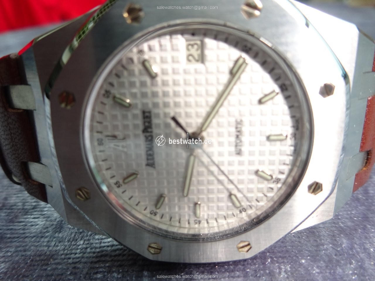 IMG_9086 Audemars Piguet Royal Oak Mens watch Unisex Automatic Steel 15189ST.OO.D083CU.01 , Limited Pictet & Cie , Wertanlage 3