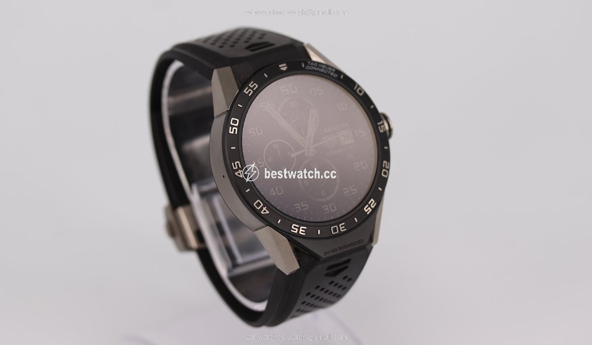 IMG_9086 TAG Heuer Connected Quartz Titanium SAR8A80 3
