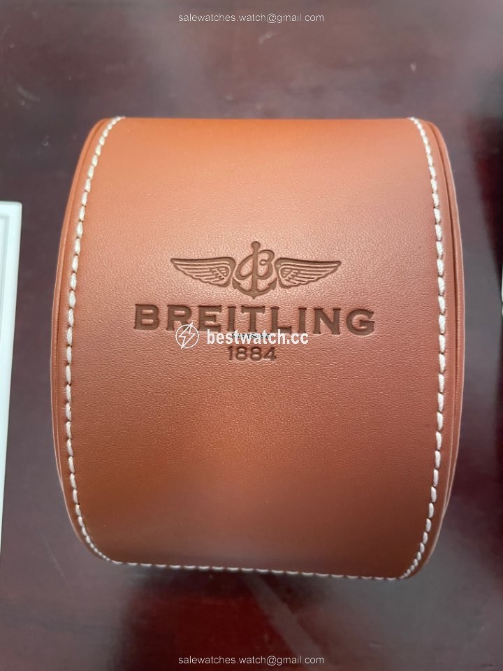 IMG_9086 Breitling Avenger II GMT Mens watch Unisex Automatic Steel A3239011 BC35-170A 3