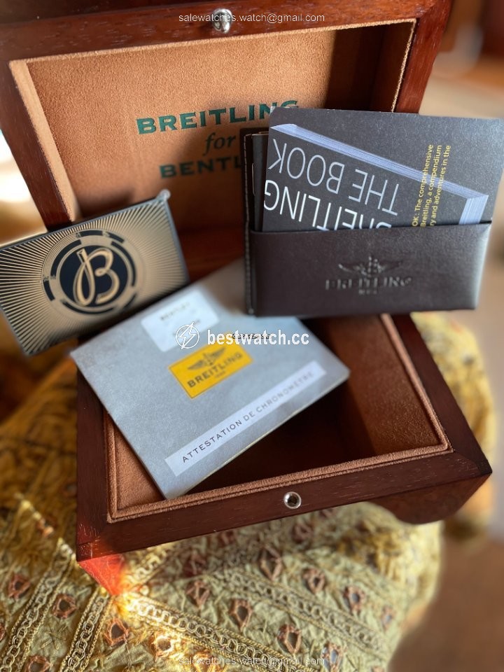 IMG_9086 Breitling Bentley GMT Mens watch Unisex Automatic Steel A4736212 B919 3