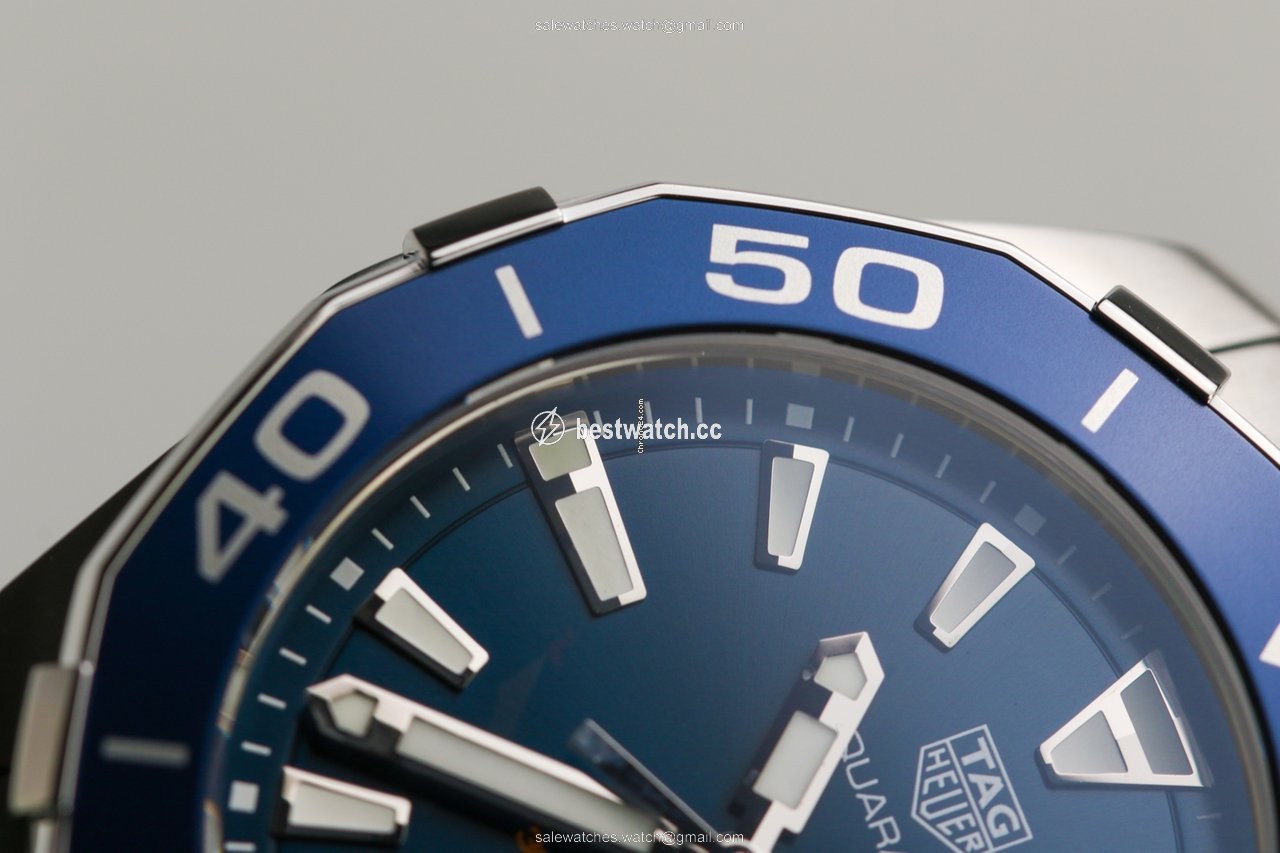 IMG_9086 TAG Heuer Aquaracer 300M Mens watch Unisex Quartz Steel WAY111C.BA0928 3