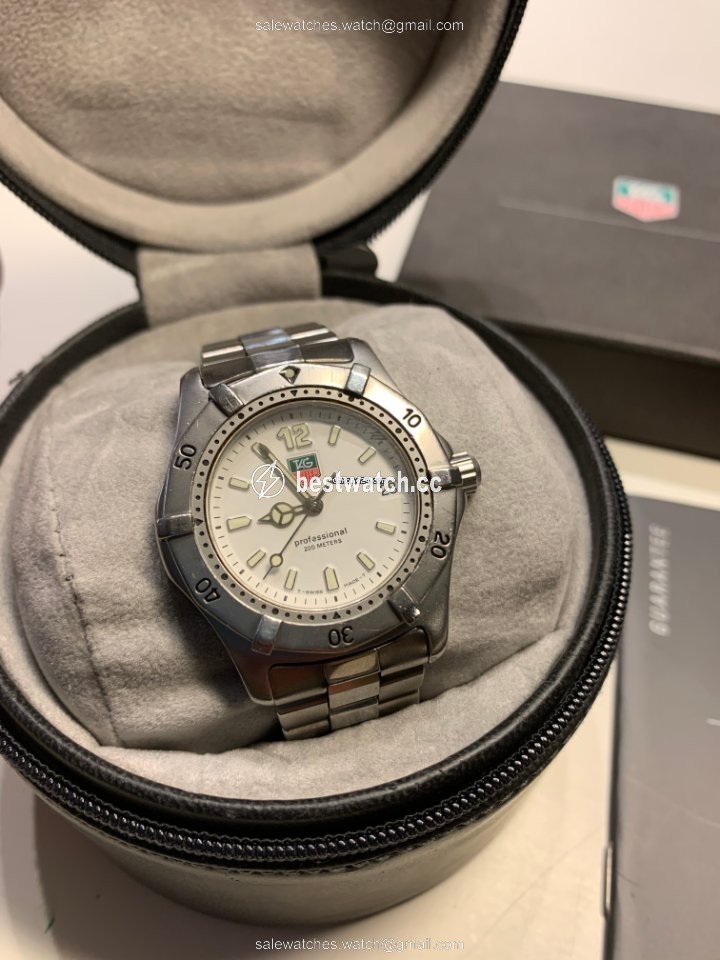 IMG_9086 TAG Heuer 2000 Mens watch Unisex Quartz WK1211 3