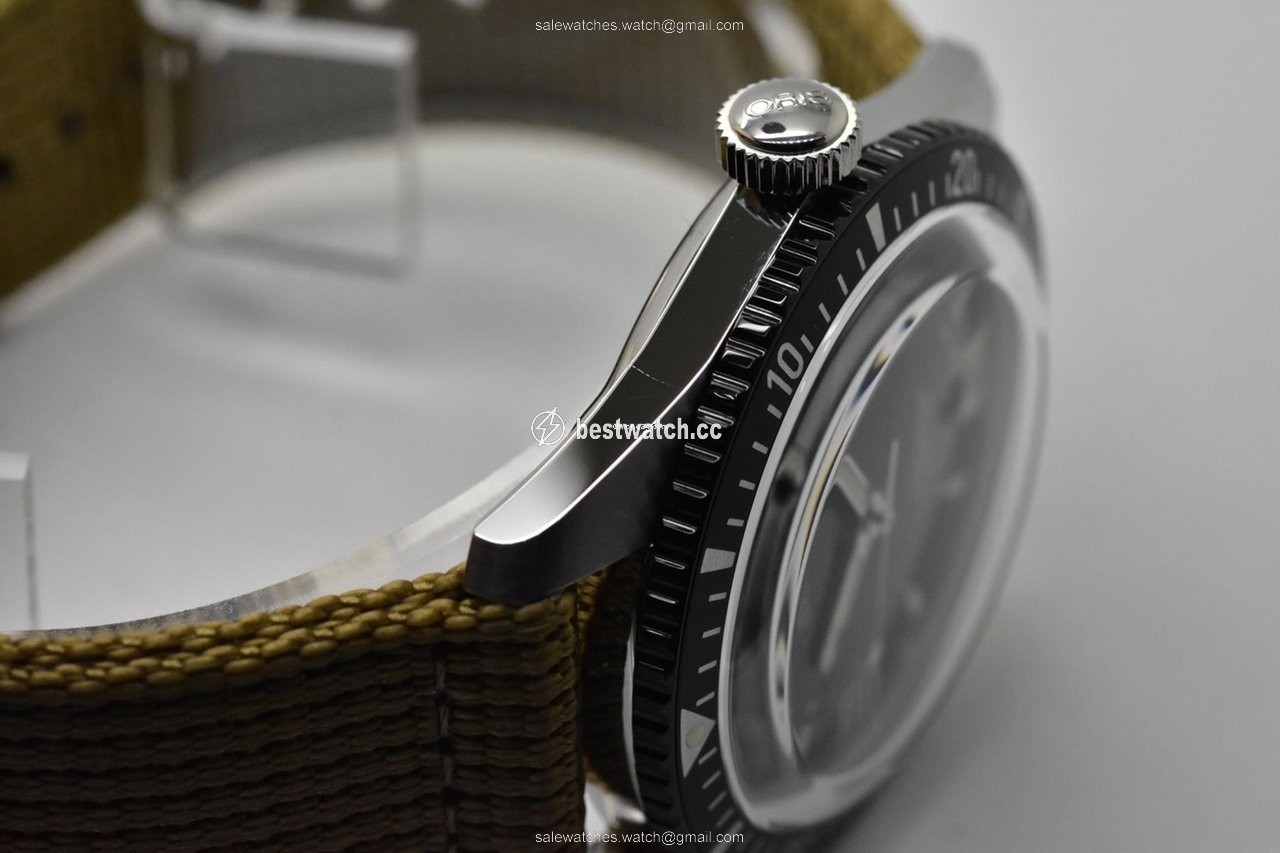 Oris Divers Sixty Five Mens watch Unisex Automatic Steel 01 733 7707 4064 3