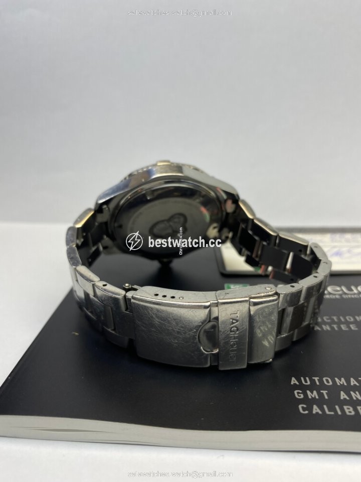 IMG_9086 TAG Heuer Aquaracer 300M Mens watch Unisex Automatic Steel WAN2111.BA0822 3
