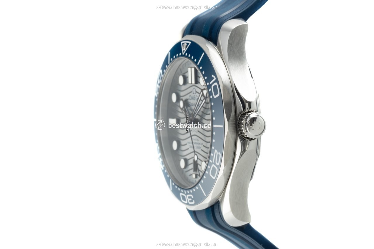 IMG_9086 Omega Seamaster Diver 300 M Mens watch Unisex Automatic Steel 210.32.42.20.06.001 3
