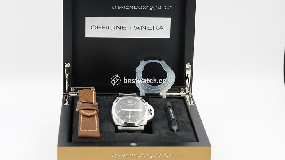 IMG_9086 Panerai Luminor 1950 3 Days GMT Automatic Mens watch Unisex Automatic Steel PAM 00329 3