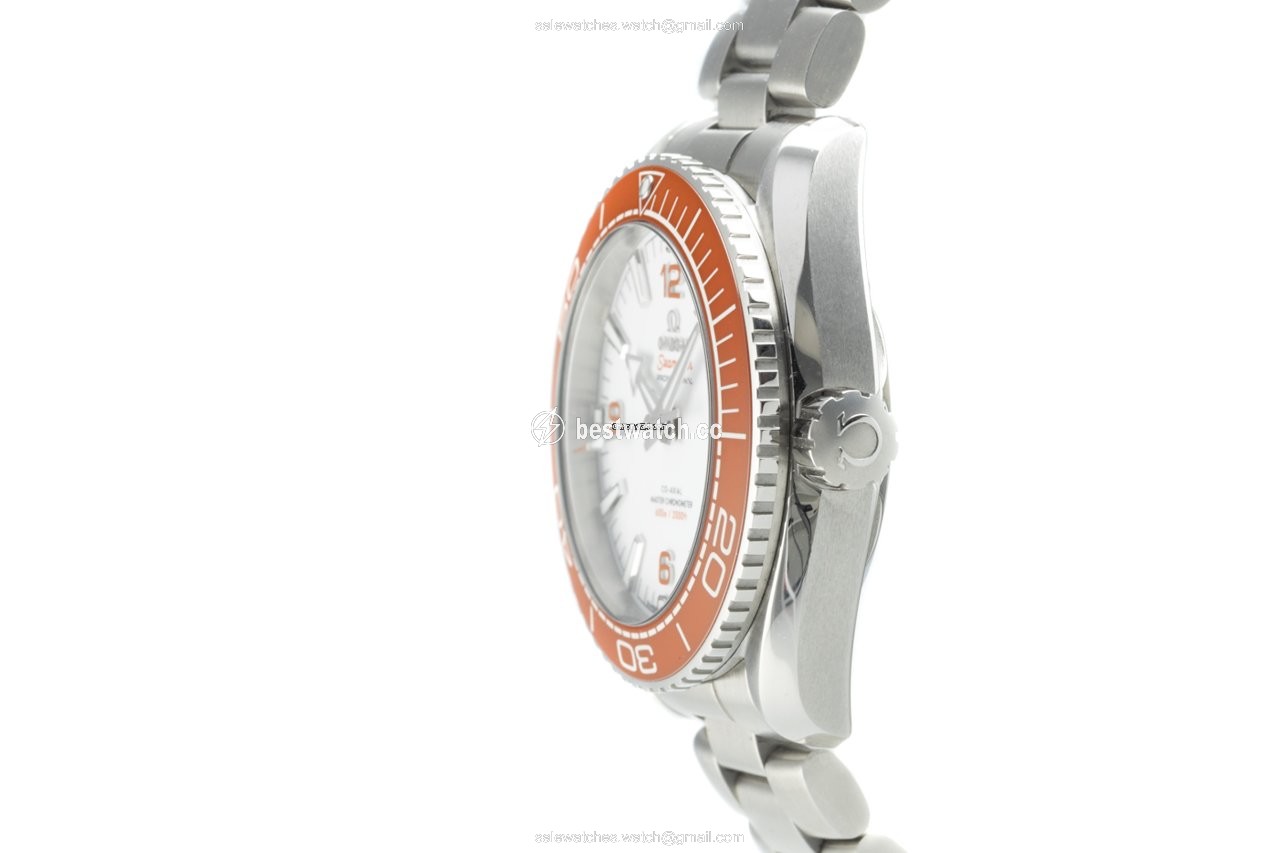 Omega Seamaster Planet Ocean Mens watch Unisex Automatic Steel 215.30.44.21.04.001 3