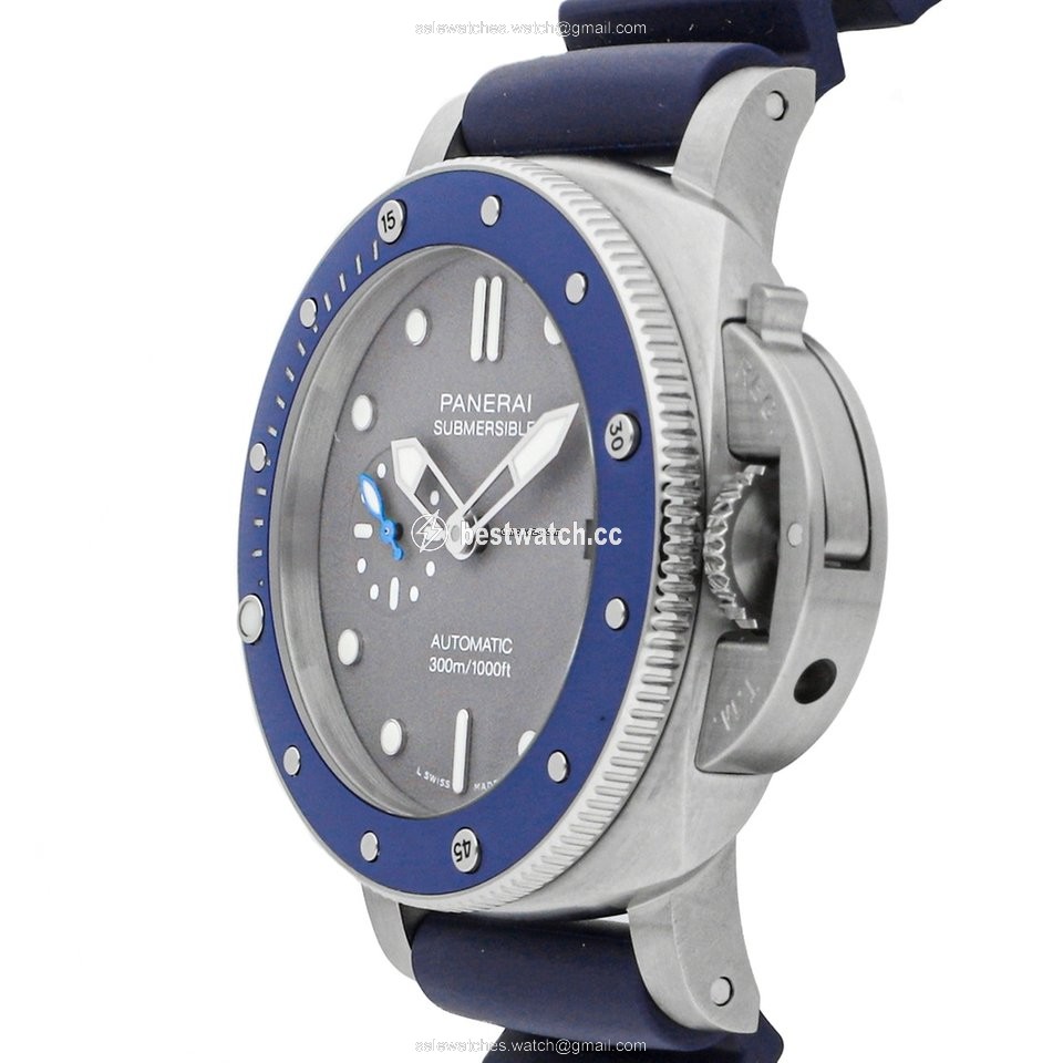 IMG_9086 Panerai Luminor Submersible Mens watch Unisex Automatic Steel PAM00959 3