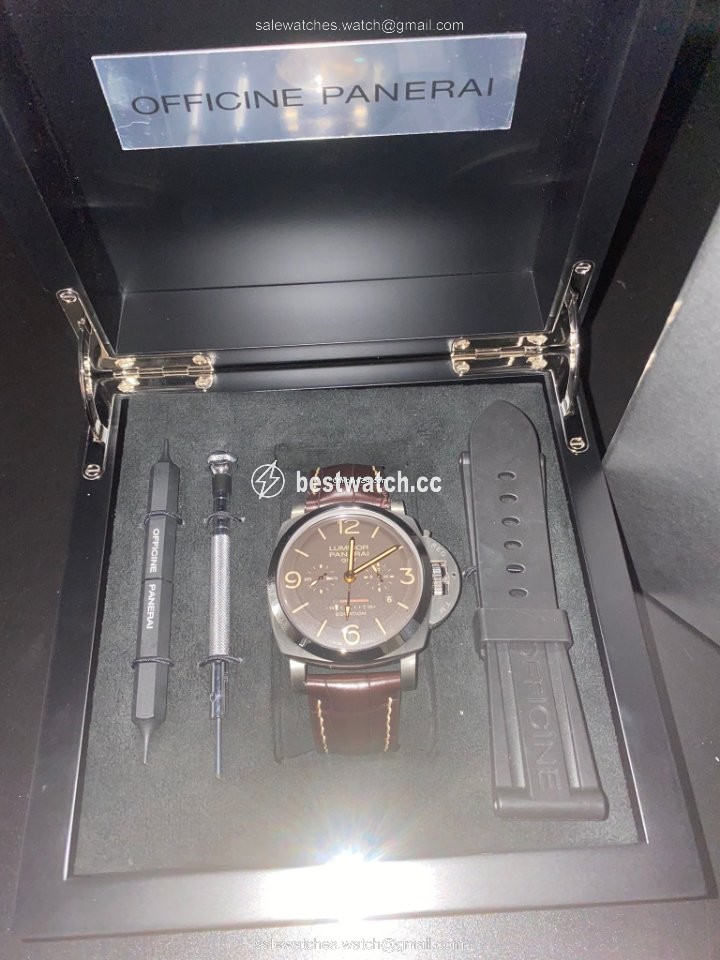 IMG_9086 Panerai Luminor 1950 8 Days GMT Mens watch Unisex Manual winding Titanium PAM 00656 3