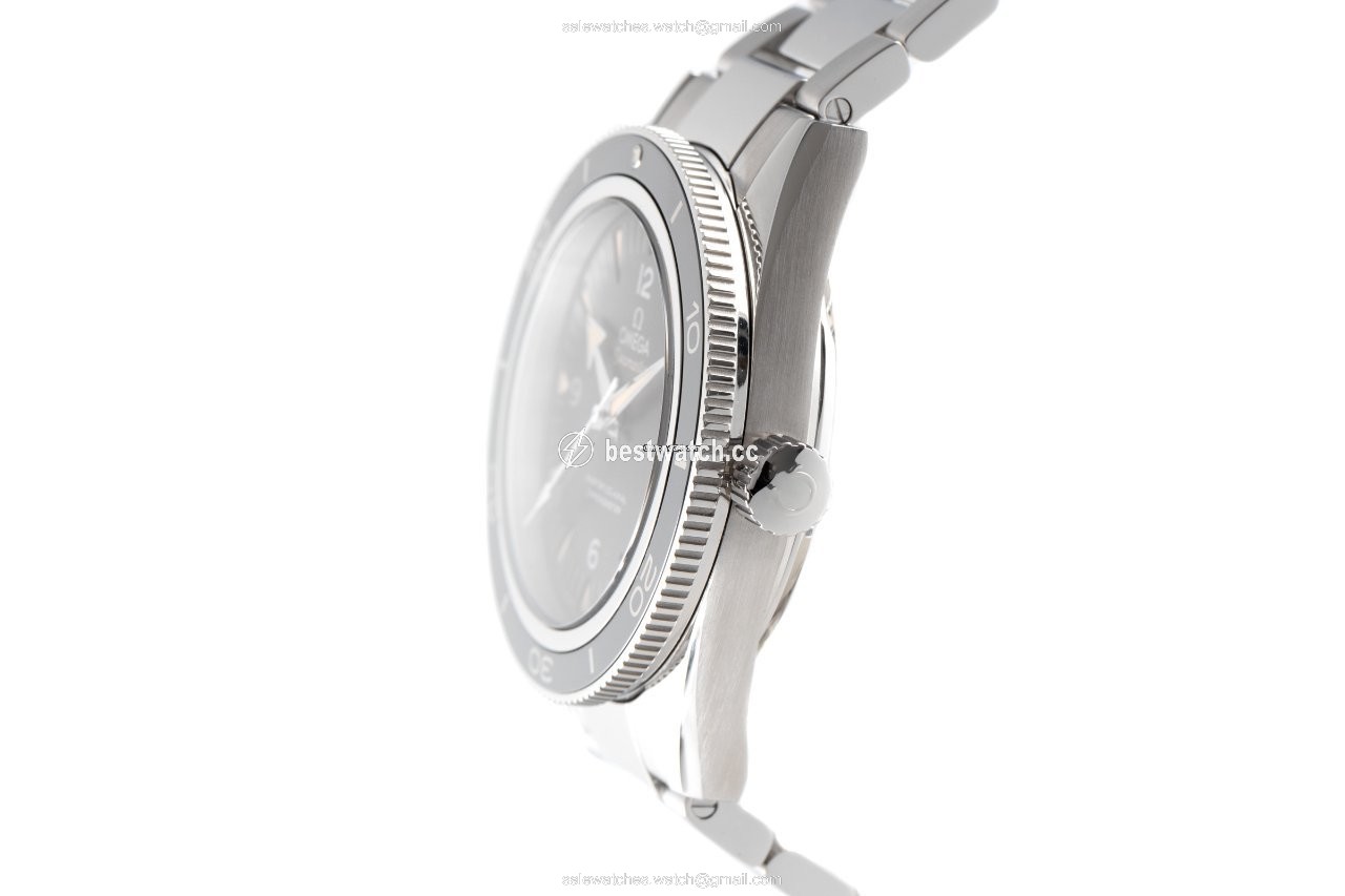 IMG_9086 Omega Seamaster 300 Mens watch Unisex Automatic Steel 233.30.41.21.01.001 3