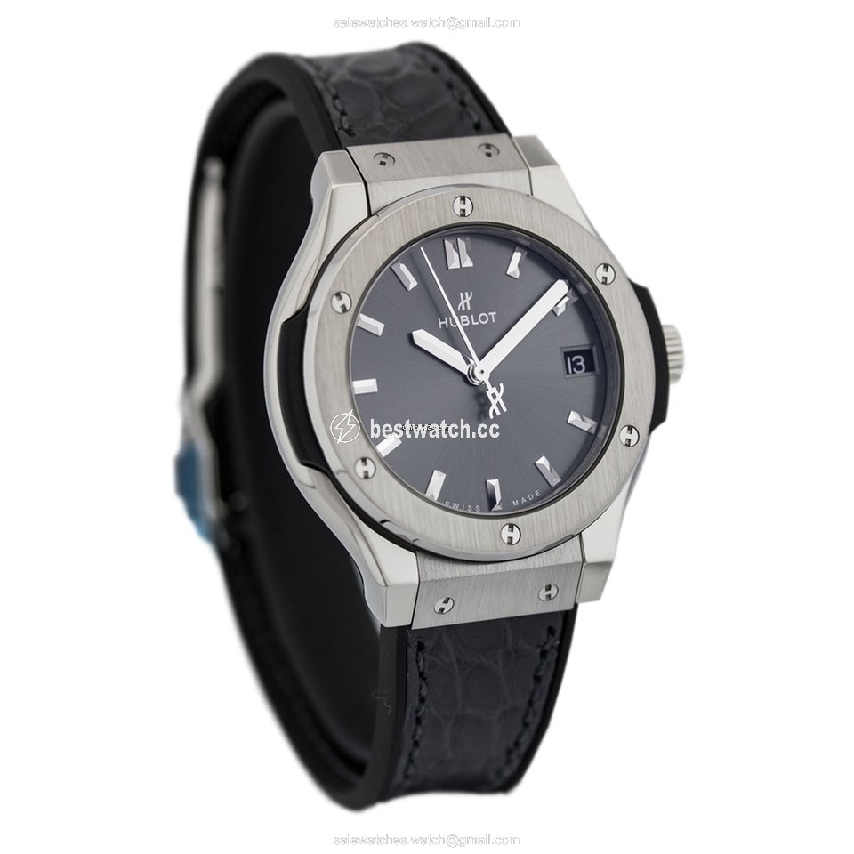 Hublot Classic Fusion Racing Grey Womens watch Quartz Titanium 581.NX.7071.LR 3