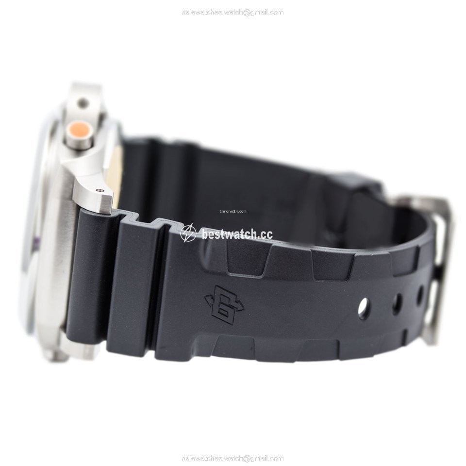 IMG_9086 Panerai Luminor 1950 Regatta 3 Days Chrono Flyback Mens watch Unisex Automatic Titanium PAM00526 or PAM526 3